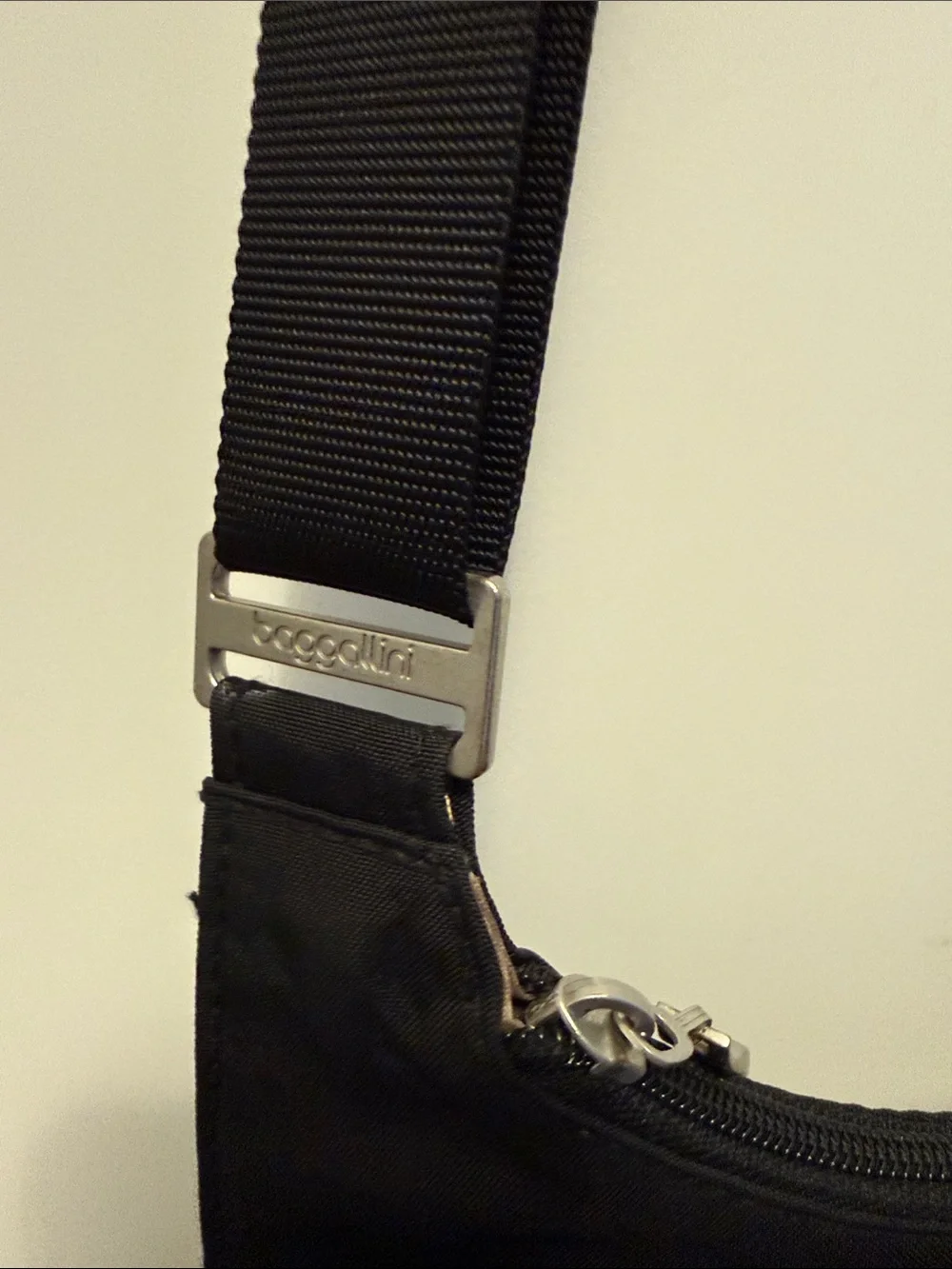 Baggallini Black Lightweight RFID Crossbody Organizer